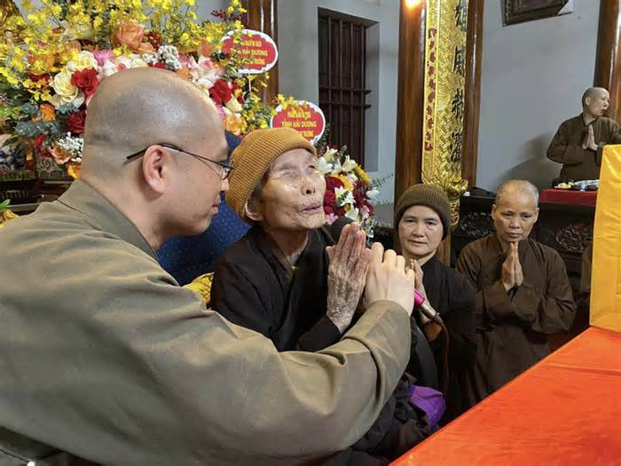 Ni sư từng khoác áo lính ở chiến trường Điện Biên Phủ sống khỏe mạnh ở tuổi 110