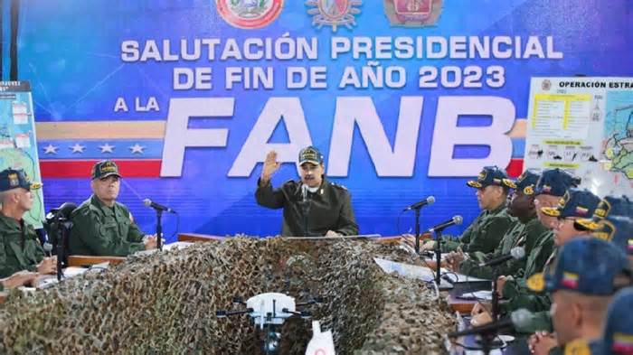 Điều động hơn 5.600 quân tới vùng biển Đại Tây Dương, Tổng thống Venezuela tuyên bố cứng rắn