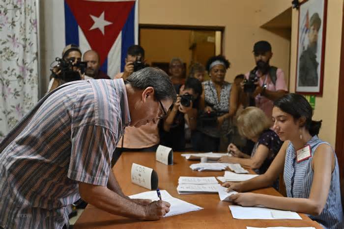 Cuba biểu dương khối đoàn kết toàn dân qua cuộc bầu cử Quốc hội khóa X
