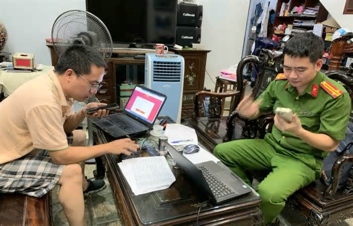 Kích hoạt định danh điện tử tại Hà Nội: Đi từng ngõ, gõ cửa từng nhà