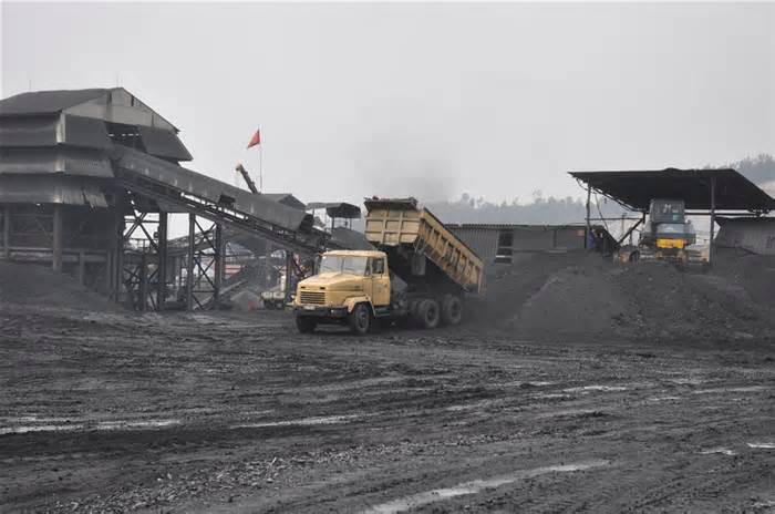 Trắc trở bàn giao mỏ than đẹp của công ty Indonesia ở Uông Bí cho TKV