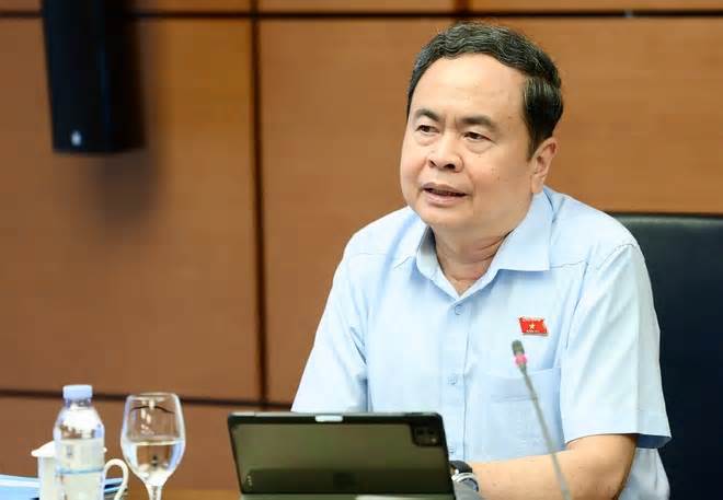 Chủ tịch Quốc hội: Rà soát định kỳ để loại bỏ ngành nghề, điều kiện kinh doanh không phù hợp