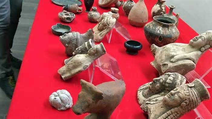Cảnh sát Italy 'cất mẻ lưới' lớn, thu lại hơn 3.500 cổ vật bị đánh cắp