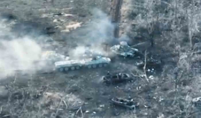 “Những hình ảnh ấn tượng” từ Avdiivka: Các binh sĩ Ukraine phá hủy thiết bị nặng và lực lượng xâm lược của Nga