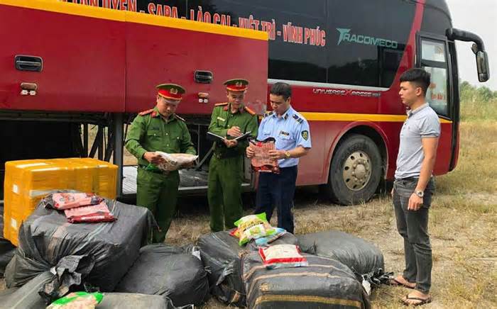 Yên Bái bắt giữ gần 1 tấn thực phẩm không rõ nguồn gốc