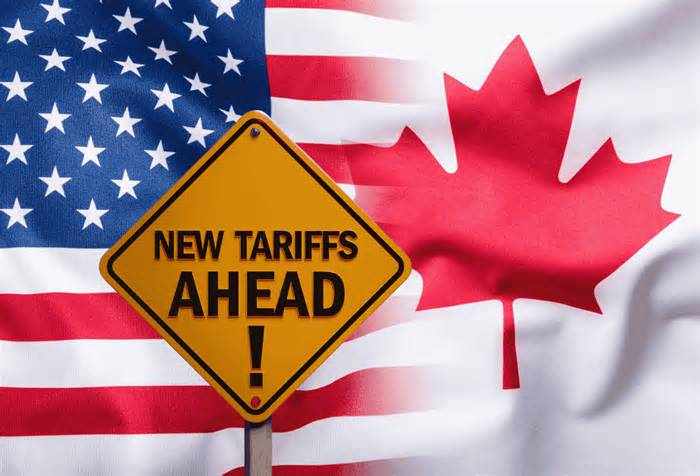 Mỹ-Canada: Đàm phán thương mại bế tắc, biên giới bị thắt chặt sau lệnh cấm nhập khẩu của chính quyền Washington