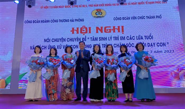 CĐ ngành Công Thương Hải Phòng tổ chức nhiều hoạt động chào mừng ngày 8.3