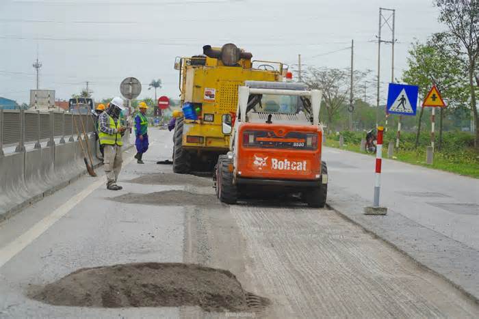 Gấp rút sửa chữa quốc lộ nghìn tỷ ở Hà Tĩnh sau chỉ đạo 'nóng'