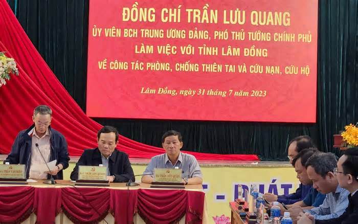 Phó thủ tướng Trần Lưu Quang hỏi bí thư Lâm Đồng: 'Giờ mong muốn nhất là đường cao tốc phải không?'