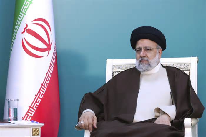 Trực thăng chở Tổng thống Raisi rơi: Hệ thống chính trị Iran có thể đối đầu 'cú sốc'?