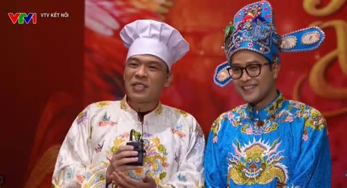 NSƯT Thái Sơn bất ngờ xuất hiện với trang phục Táo Quân ở chương trình giao thừa