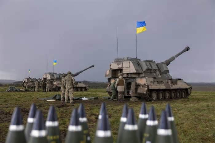 Anh tiếp tục đào tạo pháo binh Ukraine, Kiev sắp nhận thêm AS-90?