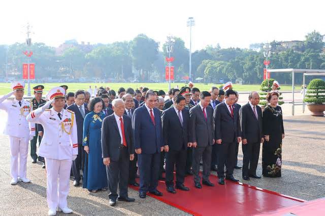 Lãnh đạo Đảng, Nhà nước vào Lăng viếng Bác nhân Quốc khánh 2-9