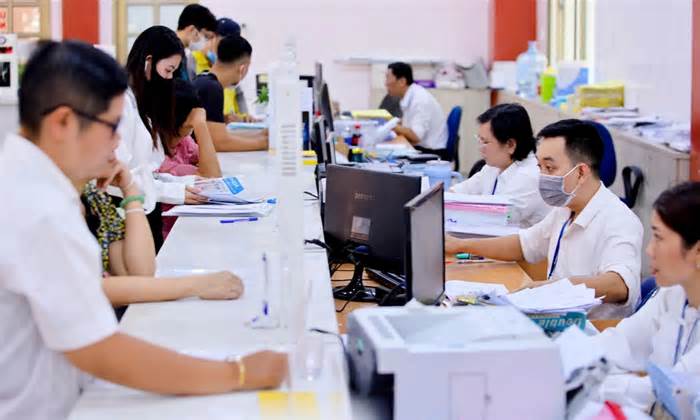 Lương cơ sở tăng lên 2,53 triệu đồng từ hôm nay
