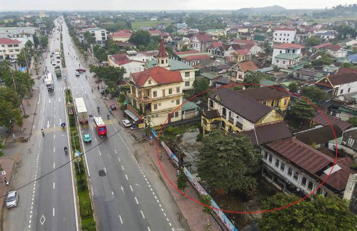 Cận cảnh các trụ sở bỏ hoang nhiều năm ở Hà Tĩnh