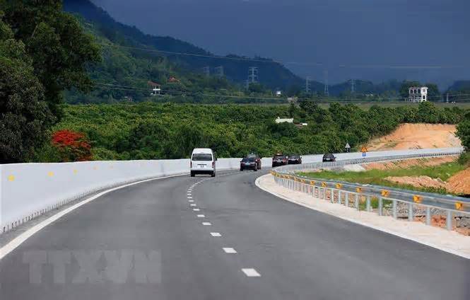 Giao cơ quan chủ trì thực hiện chuẩn bị đầu tư đường bộ cao tốc