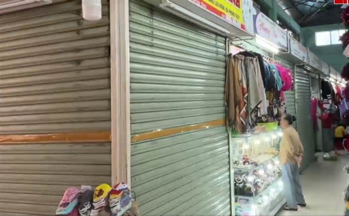 Chợ truyền thống ở Đà Nẵng ế ẩm, nhiều ki-ốt đóng cửa vì không có khách