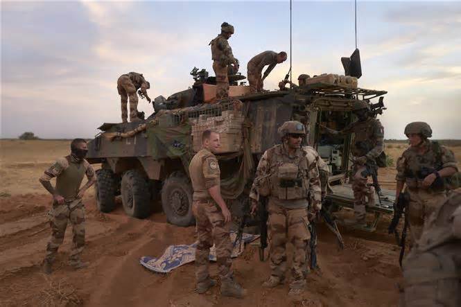 Pháp chính thức kết thúc các hoạt động quân sự tại Burkina Faso