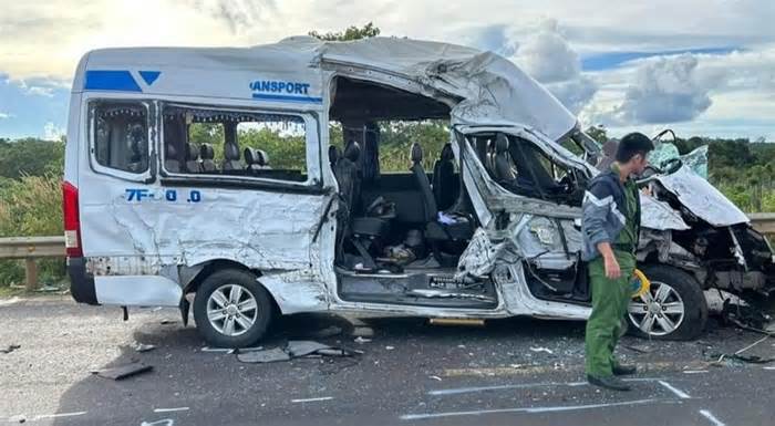 Nguyên nhân ban đầu vụ tai nạn khiến 13 người thương vong ở Đắk Lắk
