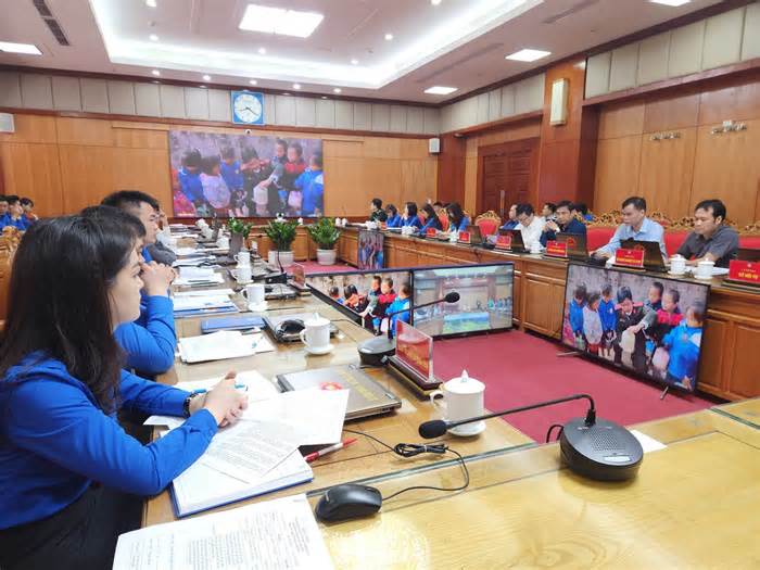 Giới trẻ xứ Lạng hào hứng tham gia chương trình Thủ tướng đối thoại với thanh niên
