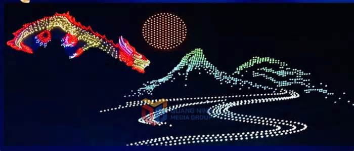 Carnaval Hạ Long 2024 lần đầu tiên trình diễn drone light trên biển