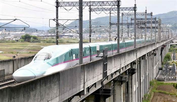 Nhật Bản: Ba người bị thương trên tàu cao tốc, nghi do rò rỉ hóa chất