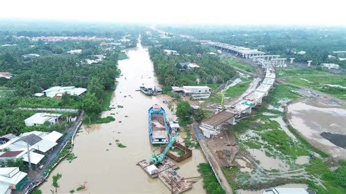 Toàn cảnh cao tốc Cần Thơ - Cà Mau đang thành hình