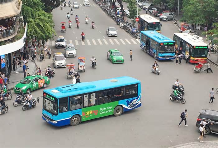 Hà Nội 'xóa' 39% điểm ùn tắc giao thông