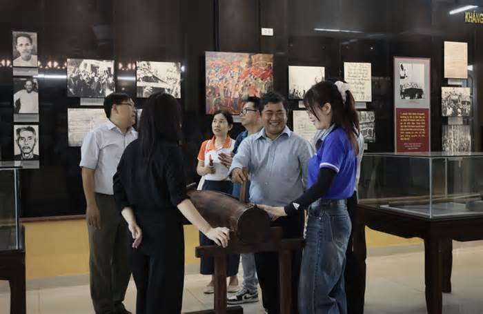 Du lịch TP.HCM tìm dư địa mở rộng 'bản đồ' về phía tây bắc