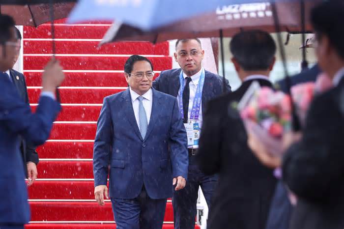 Thủ tướng Phạm Minh Chính và đoàn công tác đã tới Trung Quốc