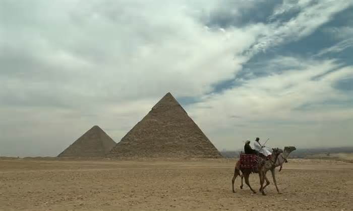 Nhánh sông cổ hé lộ cách người Ai Cập xây kim tự tháp