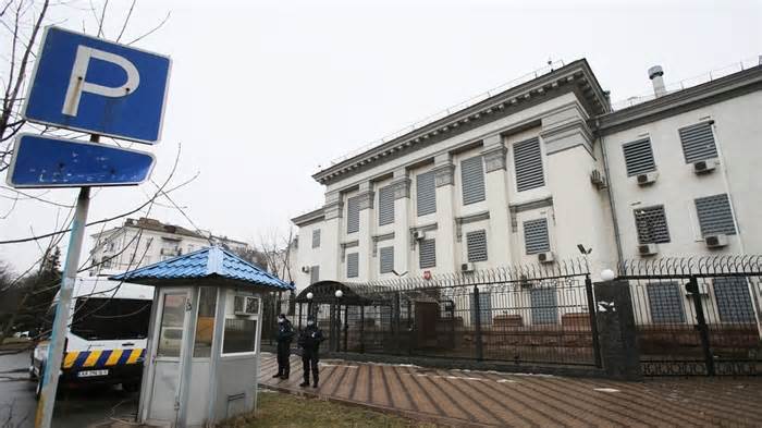 Nga cảnh báo đáp trả việc Ukraina tịch thu tài sản đại sứ quán