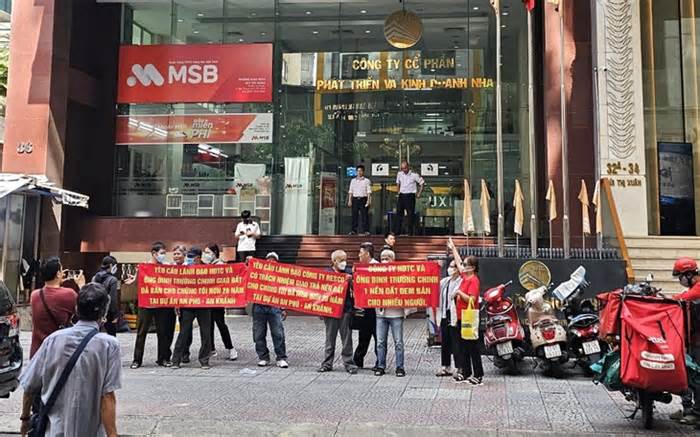 Khu đô thị An Phú - An Khánh: Người dân đòi nền, HDTC hẹn 30 ngày