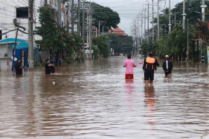 Nhiều khách hủy đến Chiang Mai vì lũ lụt