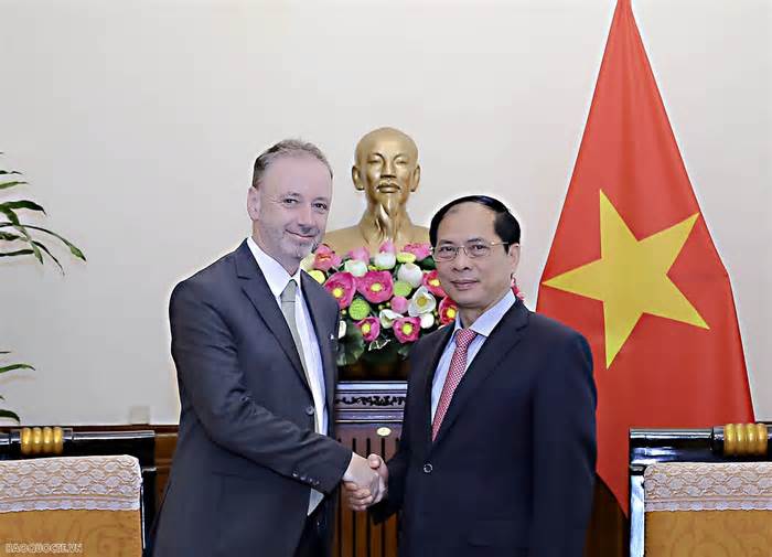 Mở cánh cửa mới cho hợp tác Việt Nam - Ireland