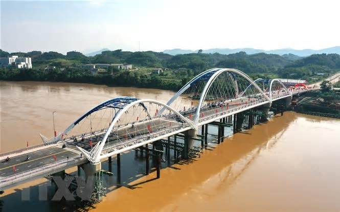 Yên Bái: Khánh thành Cầu Giới Phiên bắc qua Sông Hồng