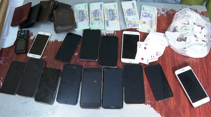 Thái Bình: Khởi tố, bắt giam 16 đối tượng về hành vi đánh bạc