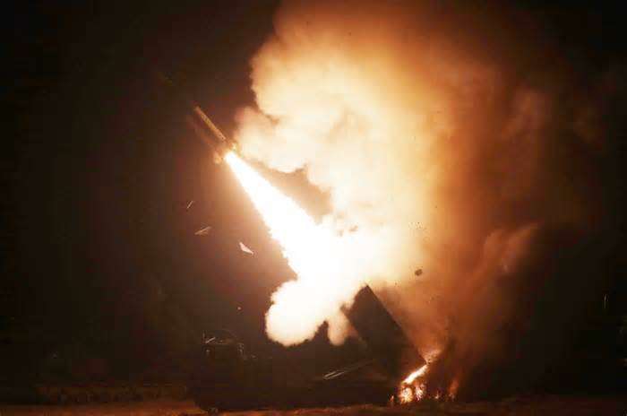 Rộ tin Nga bắn hạ tên lửa ATACMS của Mỹ cung cấp cho Ukraine