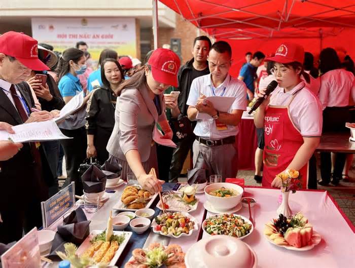 Quảng Ninh: Thi làm mâm cơm cho 6 người ăn với kinh phí 1 triệu đồng