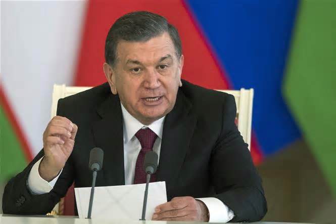Uzbekistan trưng cầu ý dân về việc kéo dài nhiệm kỳ tổng thống