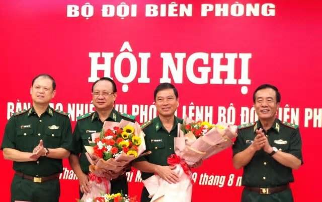 Bản tin 8H: Bàn giao nhiệm vụ Phó Tư lệnh Bộ đội Biên phòng