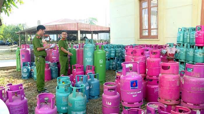 Bắt quả tang một cơ sở sang chiết gas trái phép tại Ninh Bình