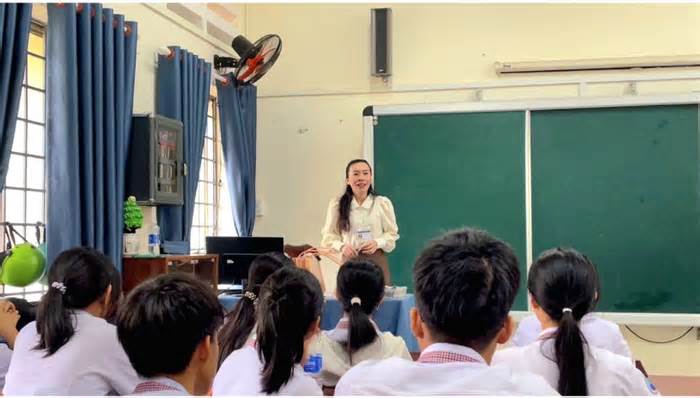 Phú Quốc ra mắt công trình 'Không để điện thoại thao túng chúng ta'