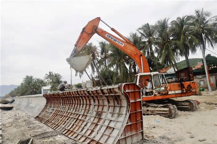 Chi gần 120 tỉ đồng xây 1,3km bờ kè sông ở Khánh Hòa