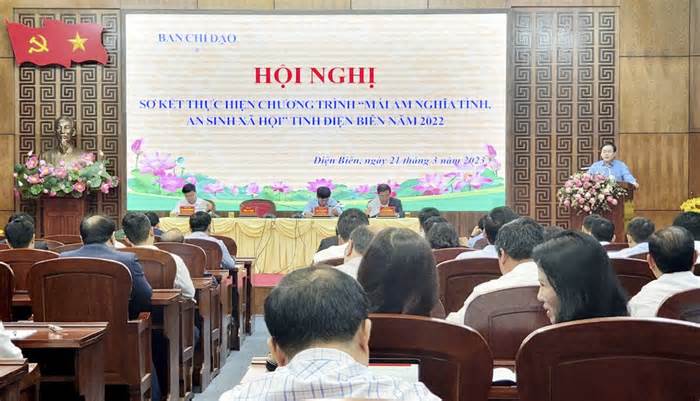 Điện Biên bàn giao 1.169 ngôi nhà cho hộ nghèo