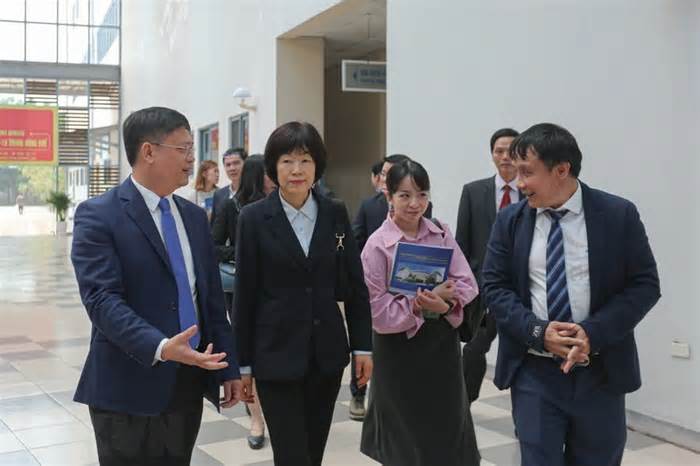 Hàn Quốc muốn hợp tác đầu tư vào Bệnh viện Trung ương Huế cơ sở 2