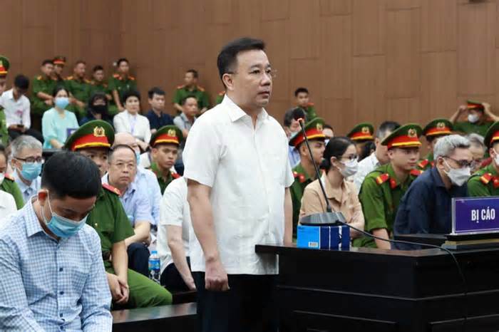 Vụ chuyến bay giải cứu: 71 người gửi tâm thư xin giảm án cho ông Chử Xuân Dũng