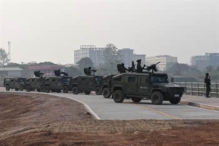 Chính quyền quân sự Myanmar xác nhận thất thủ và rút quân khỏi thành phố sát Thái Lan