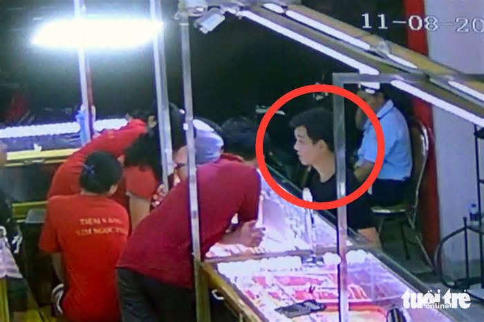 Bắt nóng nam thanh niên cướp tiệm vàng ở Đồng Nai