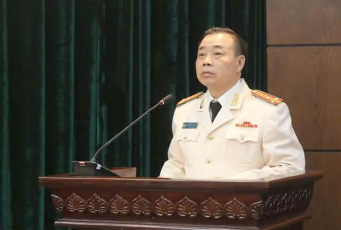 Bổ nhiệm, điều động và thăng hàm nhiều sĩ quan công an ở 3 tỉnh, thành